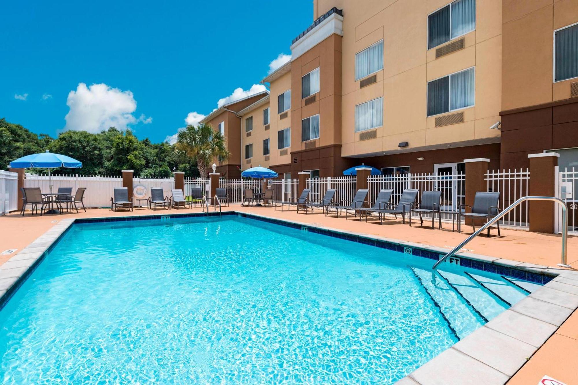 Fairfield Inn & Suites Marianna Luaran gambar